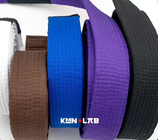 Faixa de Jiu-Jitsu: Qual Comprar? Simples vs Premium